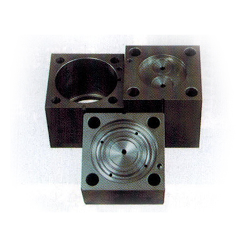 矩型復合紡絲組件(圖1)